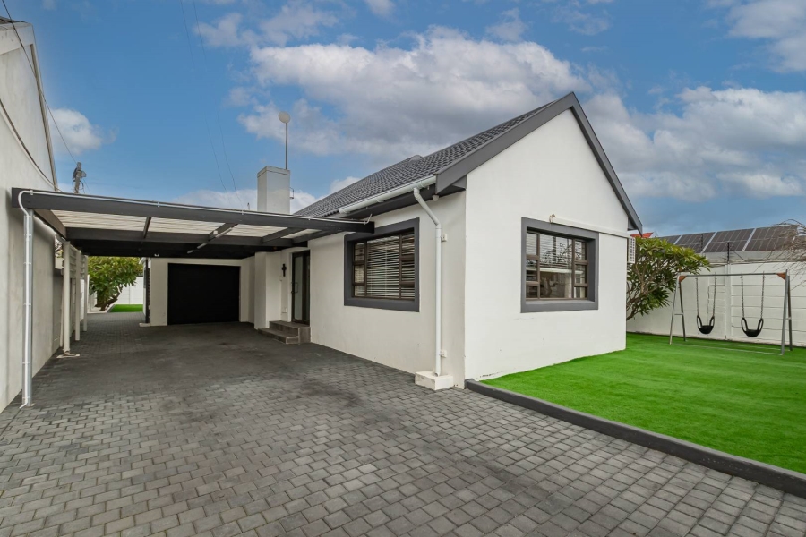 3 Bedroom Property for Sale in Plumstead Western Cape